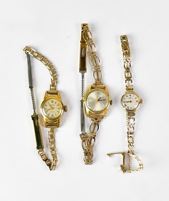 Lot 817 - MARVIN; a 9ct gold cased ladies' wristwatch,...