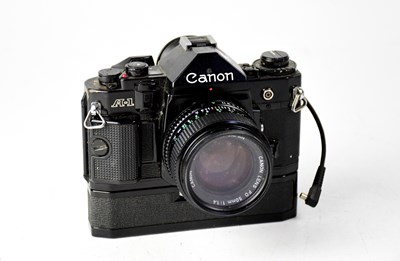 Lot 496 - CANON