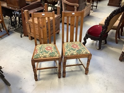 Lot 24 - A Victorian oak wind-out dining table, with...