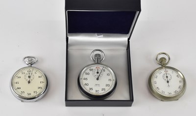 Lot 935 - SMITHS; a 1/5th second chrome cased pocket...