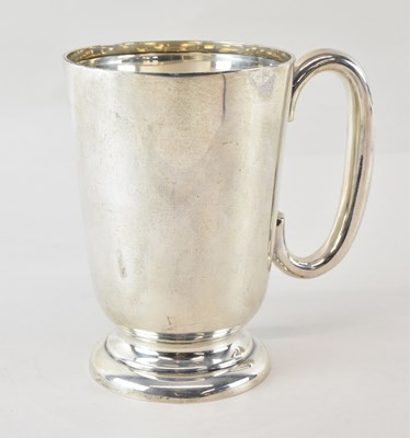 Lot 691 - WALKER & HALL; a George V hallmarked silver...