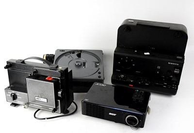 Lot 541 - A small group of three projectors and one slide carousel