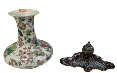 Lot 588 - A modern Chinese porcelain vase, decorated...