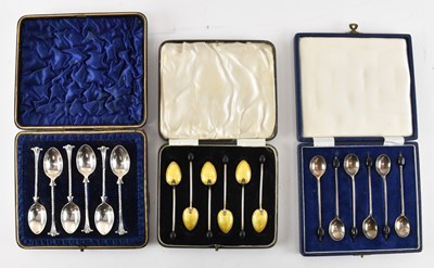 Lot 672 - HILLIARD & THOMASON; a cased set of six late...