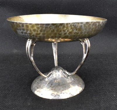 Lot 616 - An Edwardian Arts & Crafts hallmarked silver...