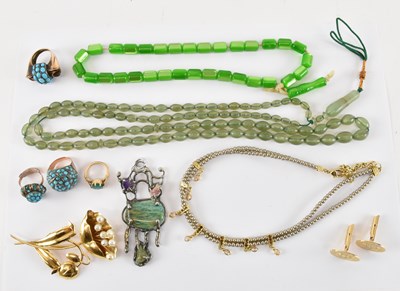 Lot 853 - A small quantity of costume jewellery...