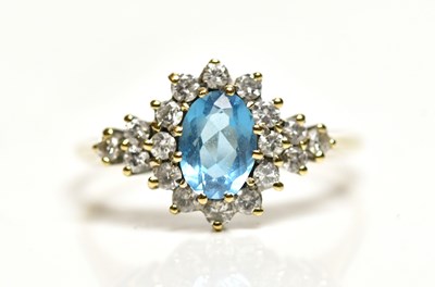 Lot 186 - A 9ct yellow gold dress ring, size P, approx 2....