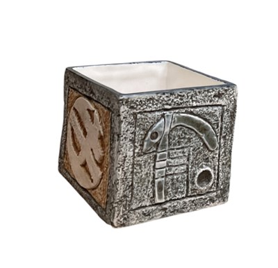 Lot 474 - LOUISE JINKS FOR TROIKA; a square art pottery...