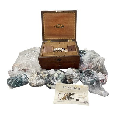 Lot 822 - A quantity of costume jewellery including bead...