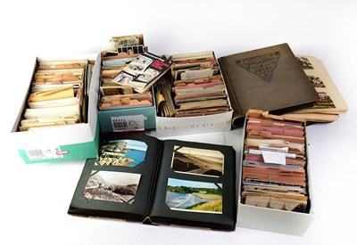 Lot 548 - A good collection of vintage postcards