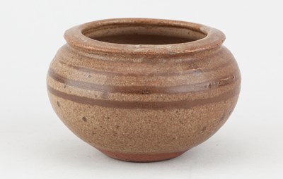 Lot 79 - NORAH BRADEN (1901-2001); a stoneware bowl...