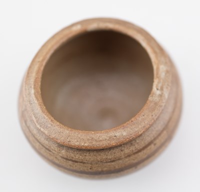 Lot 79 - NORAH BRADEN (1901-2001); a stoneware bowl...