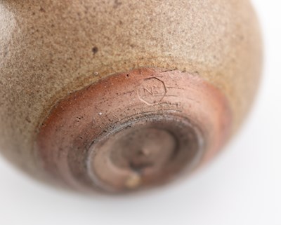 Lot 79 - NORAH BRADEN (1901-2001); a stoneware bowl...