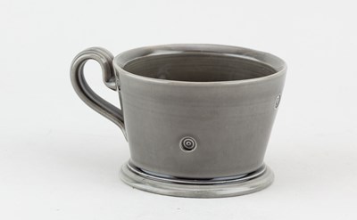 Lot 107 - WALTER KEELER (born 1942); an earthenware cup...