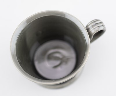 Lot 107 - WALTER KEELER (born 1942); an earthenware cup...